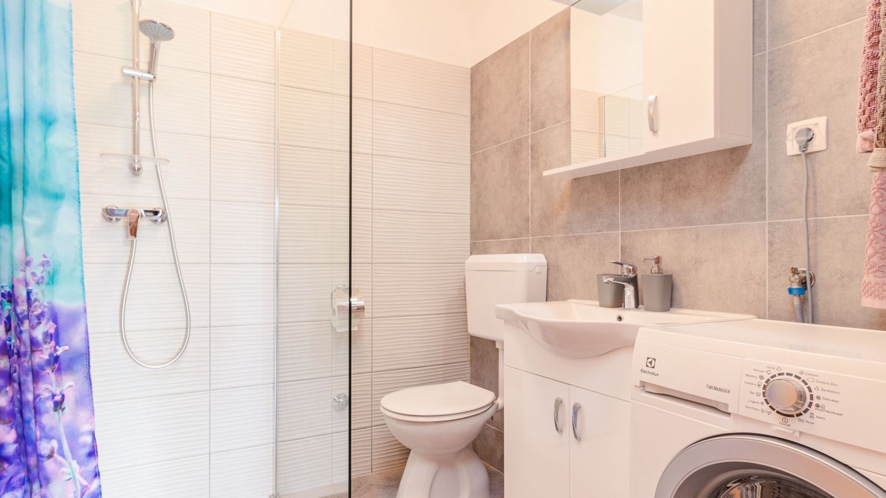 Photo of Bathroom in Vinez