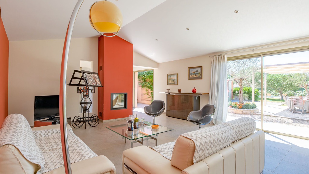 Photo of Livingroom in Saint-Cezaire-sur-Siagne