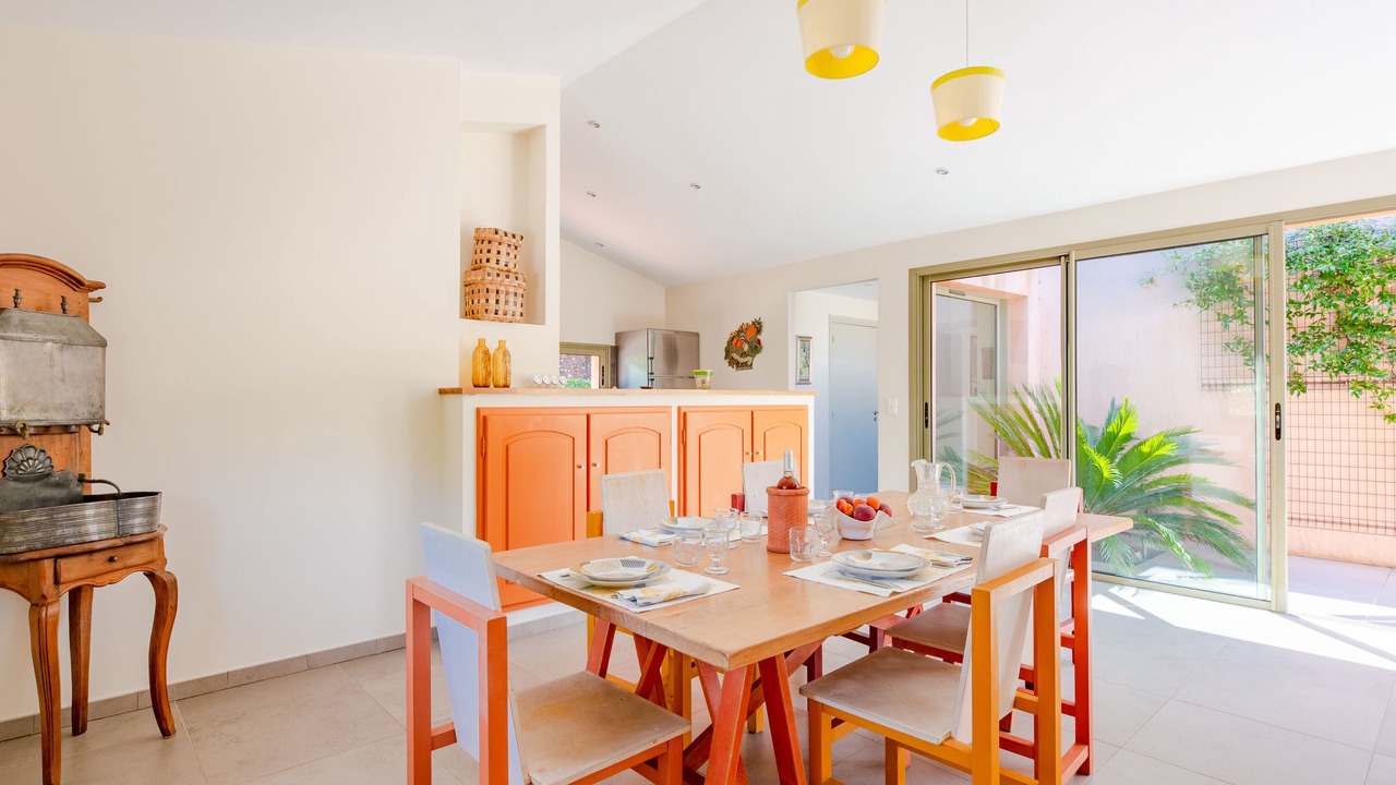 Photo of Bedroom in Saint-Cezaire-sur-Siagne