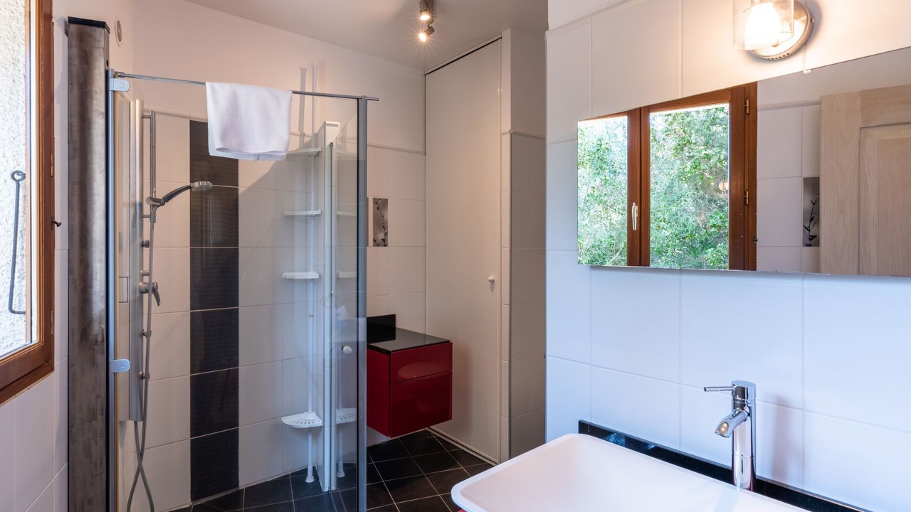 Photo of Bathroom in Propriano