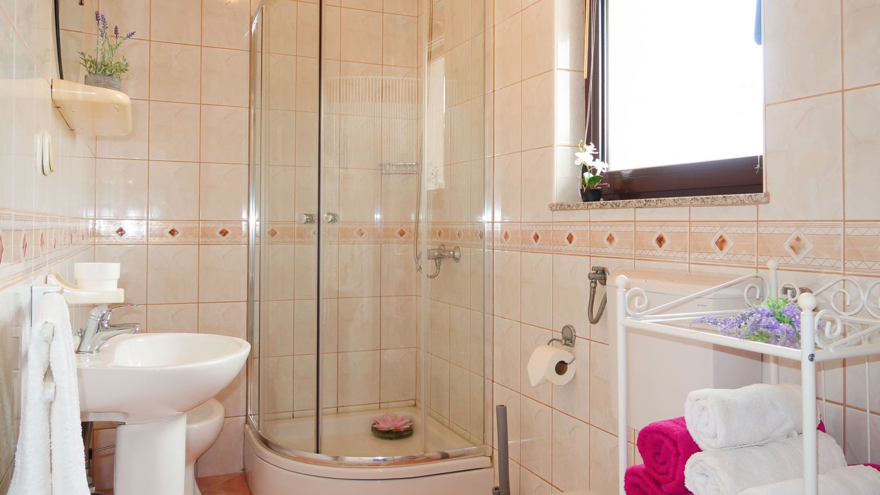 Photo of Bathroom in Kornic