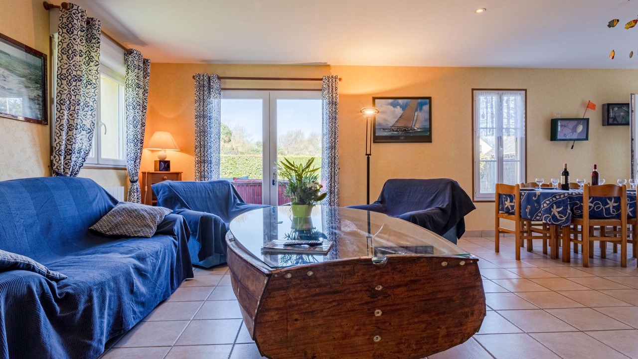 Photo of Bedroom in Saint-Laurent-sur-Mer