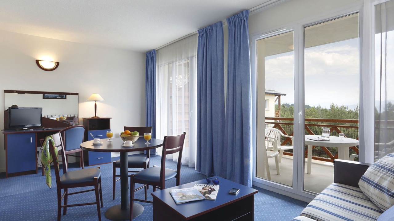 Photo of Livingroom in Pyrenees 2000