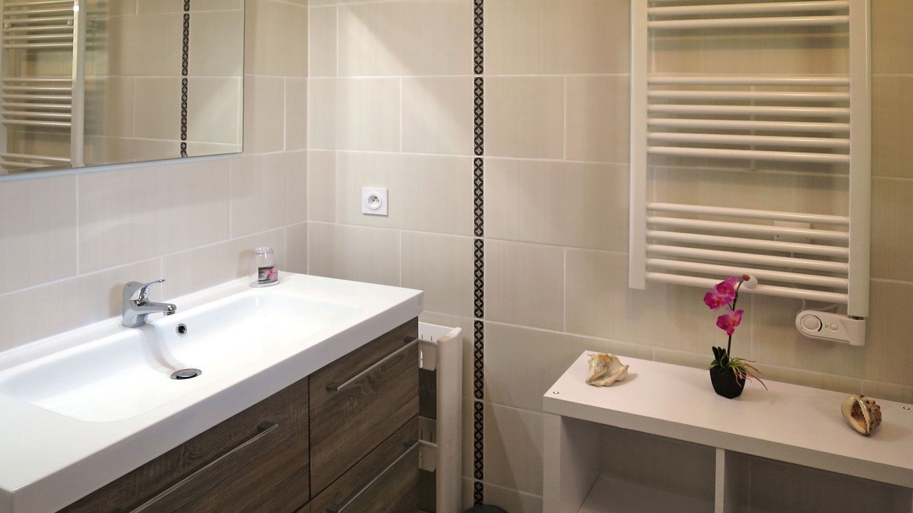 Photo of Bathroom in Civrac-en-Medoc