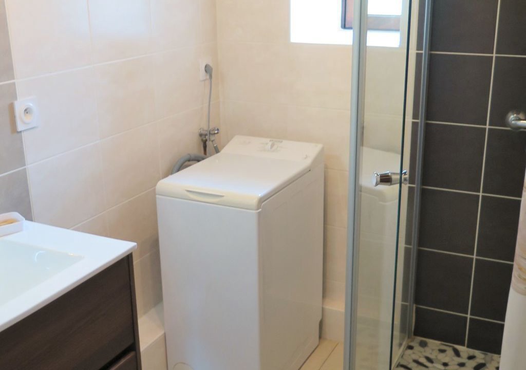 Photo of Bathroom in Jayac