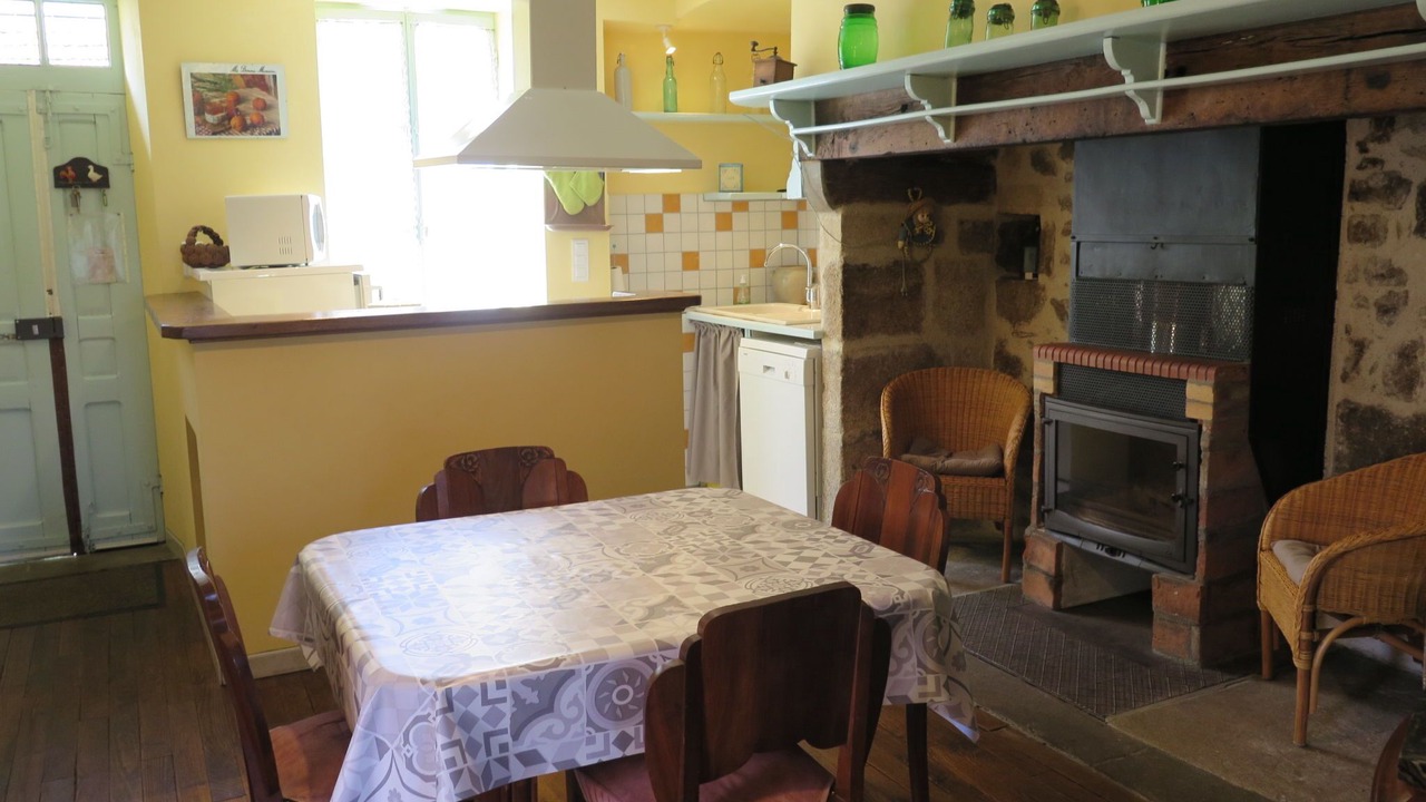Photo of Bedroom in Teyssieu