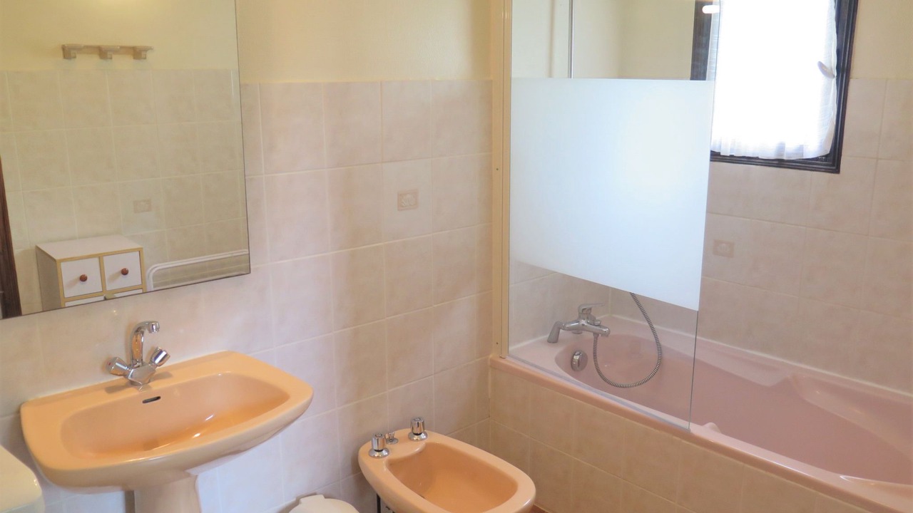 Photo of Bathroom in Jayac