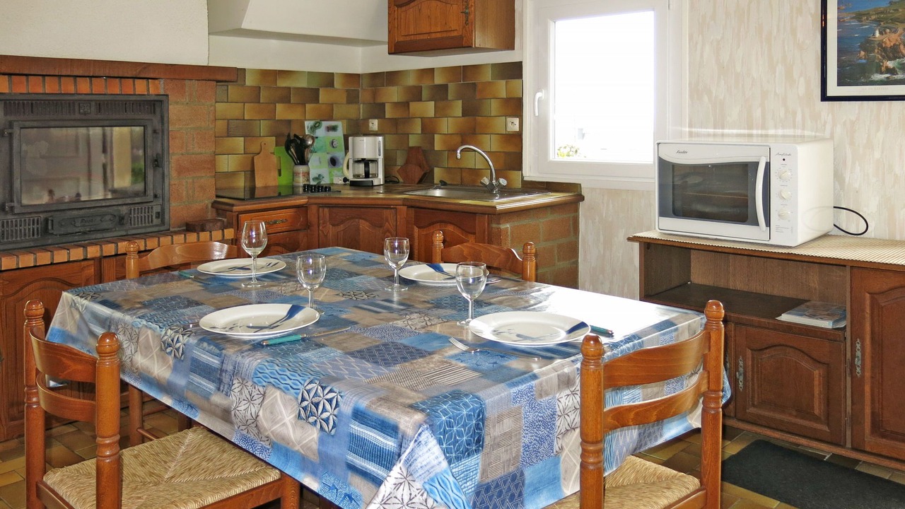 Photo of Bedroom in Tredrez-Locquemeau