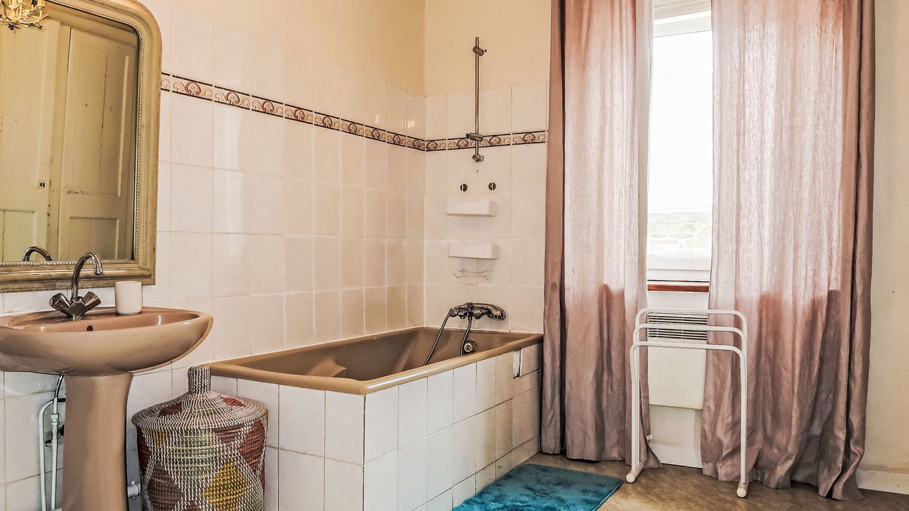 Photo of Bathroom in Treguier