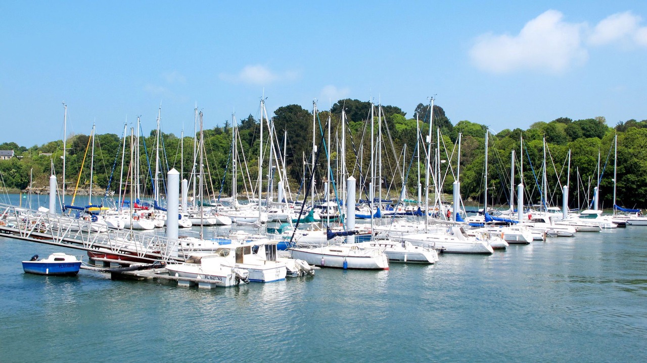 Photo of Others in Treguier