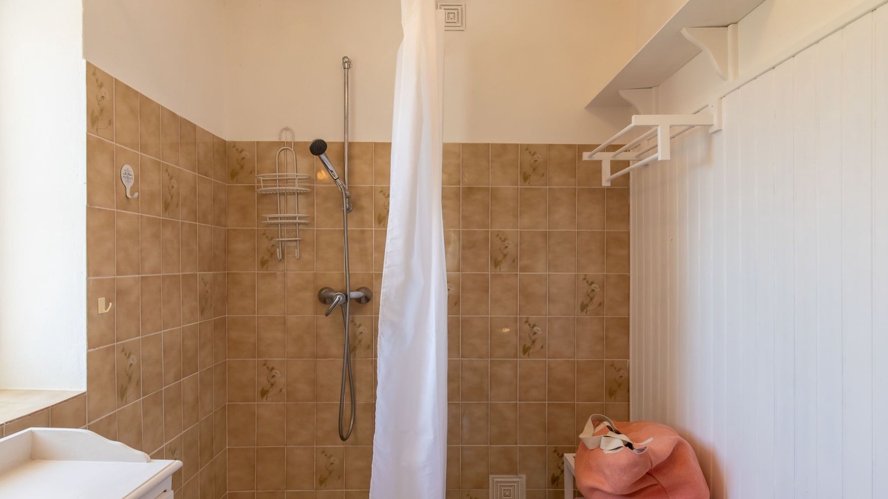 Photo of Bathroom in Plogoff