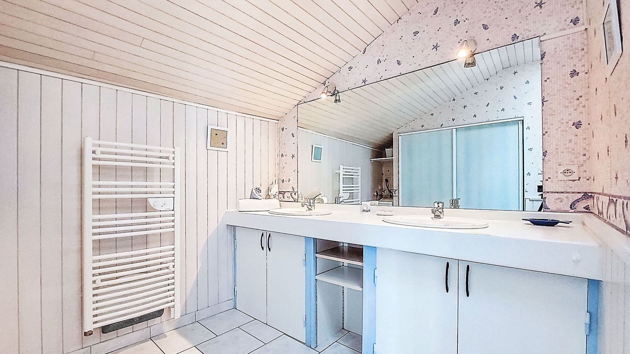 Photo of Bathroom in Primelin