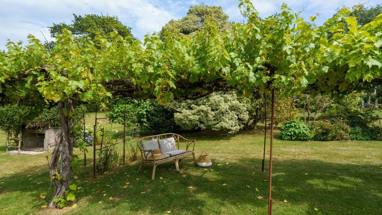 Photo of Others in Peumerit