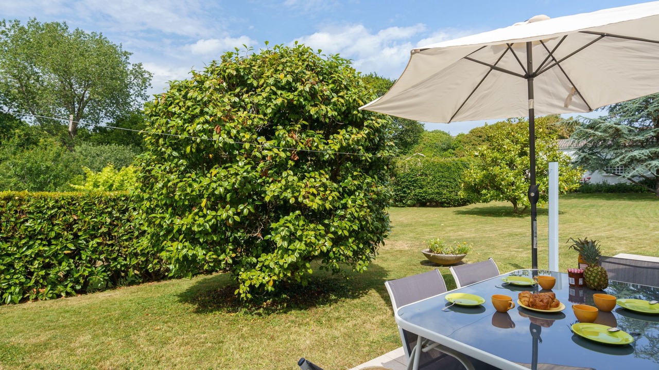 Photo of Others in Peumerit