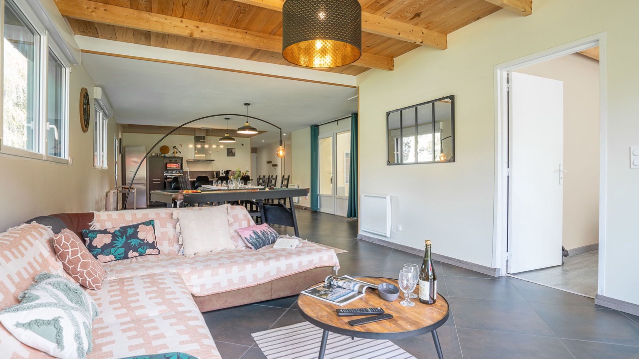 Photo of Livingroom in Plouegat-Guerand