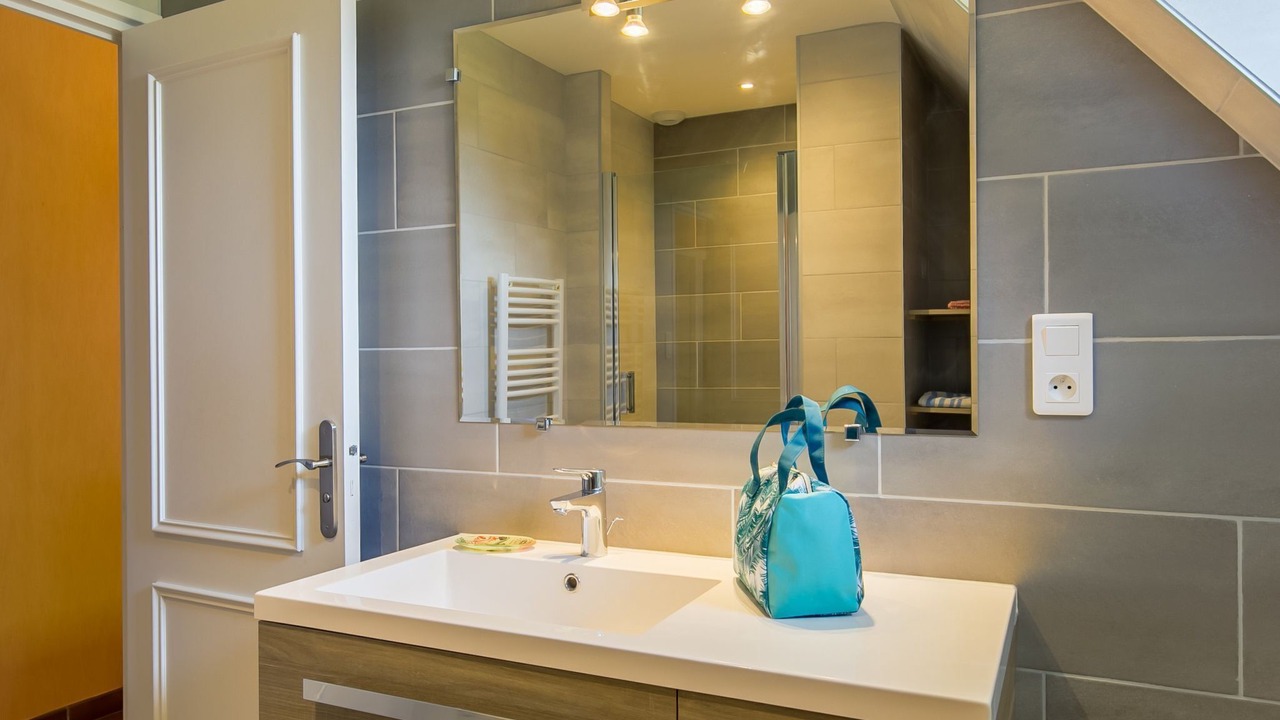 Photo of Bathroom in Landunvez