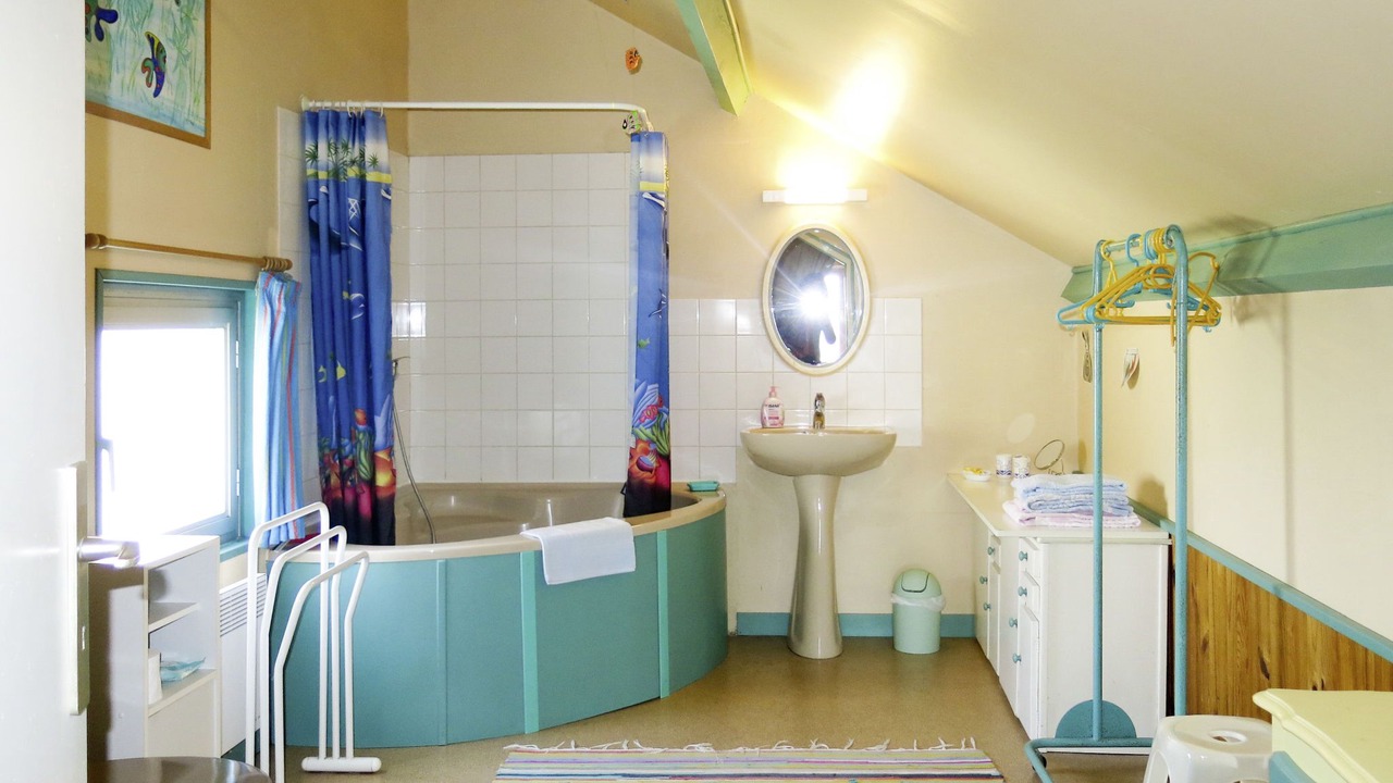 Photo of Bathroom in Regnezville-sur-Mer
