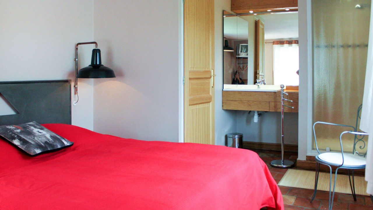 Photo of Others in Corbon