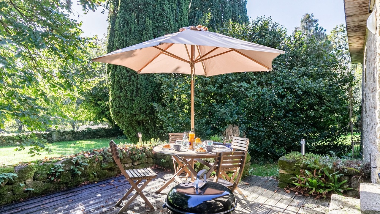 Photo of Others in Elliant