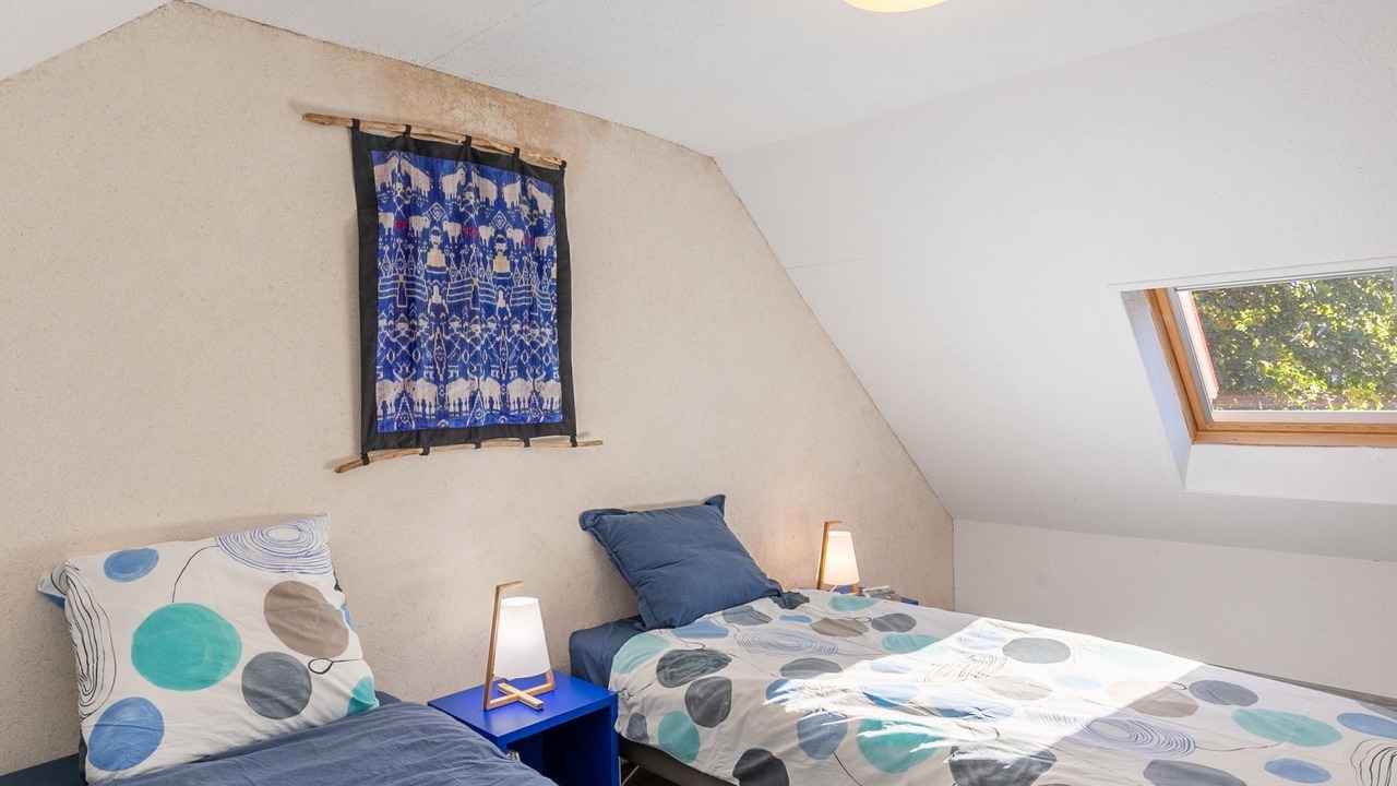 Photo of Others in Elliant