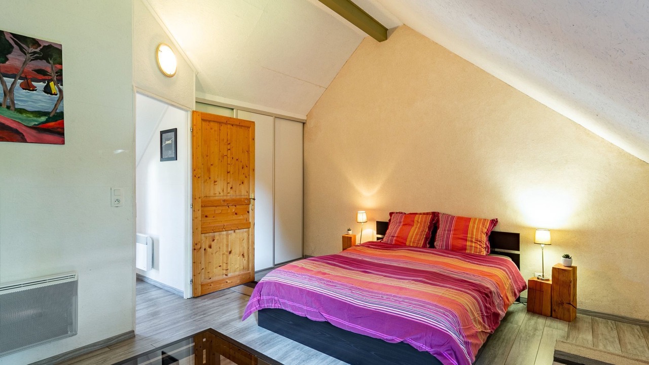 Photo of Others in Elliant