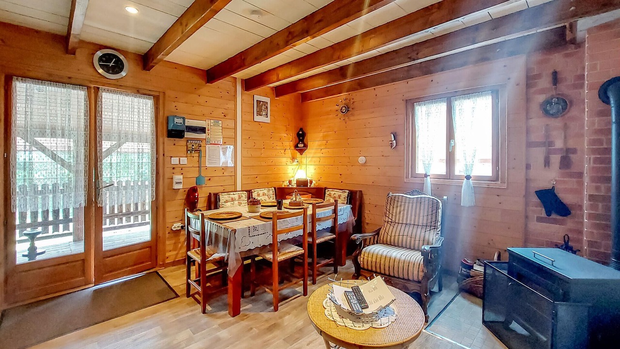 Photo of Bedroom in Le Menil