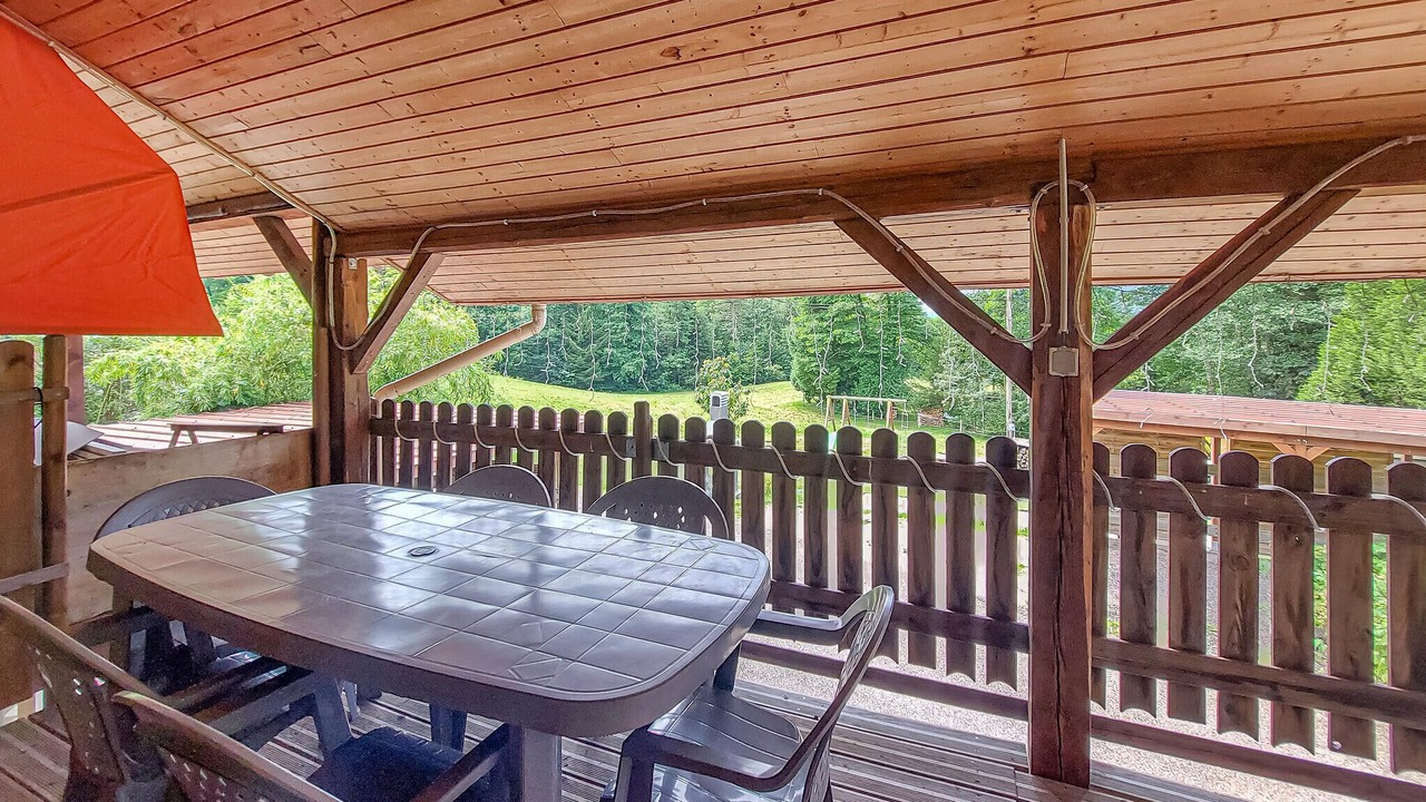 Photo of Others in Le Menil