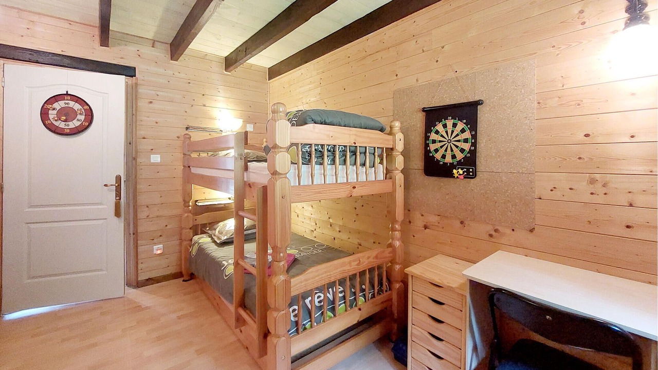 Photo of Others in Le Menil