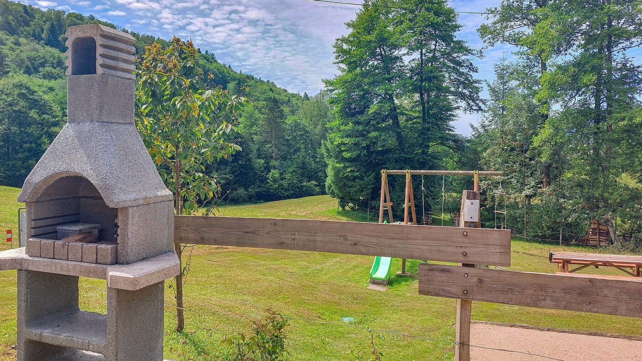 Photo of Others in Le Menil