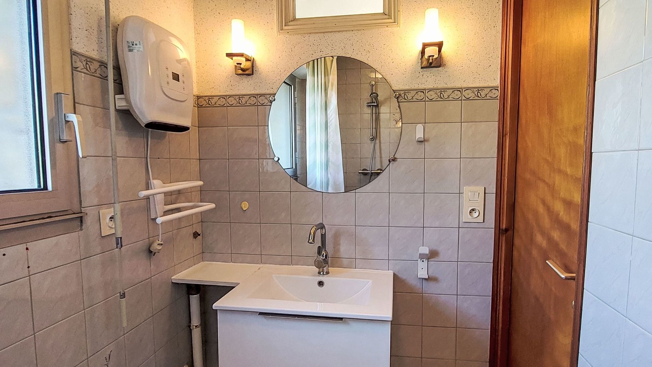 Photo of Bathroom in Plouhinec