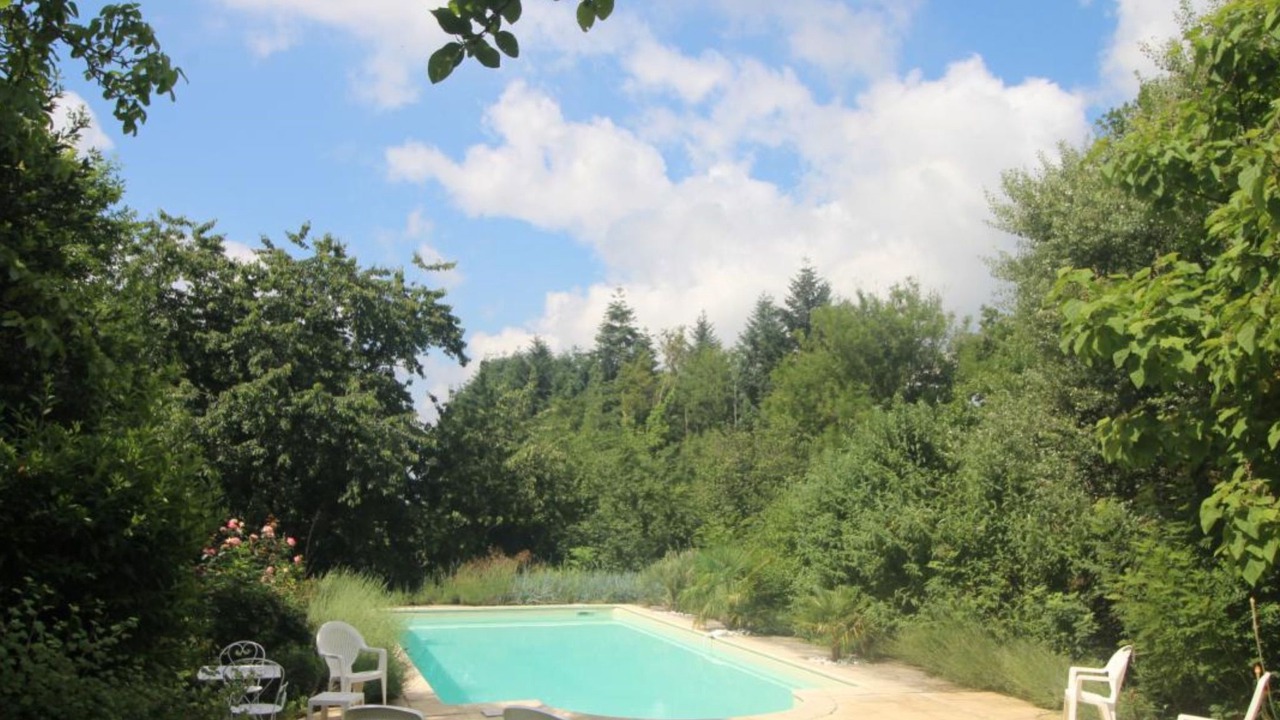 Photo of Outdoor in Saint-Sulpice-les-Feuilles