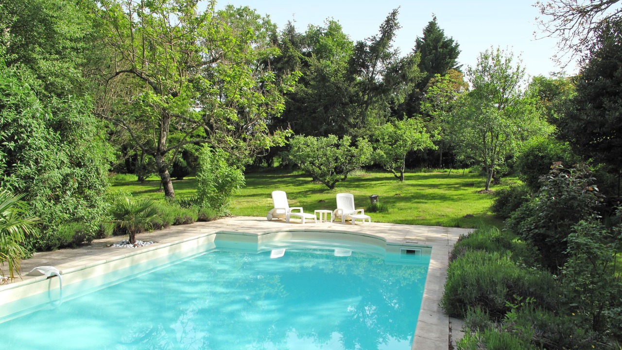 Photo of Outdoor in Saint-Sulpice-les-Feuilles