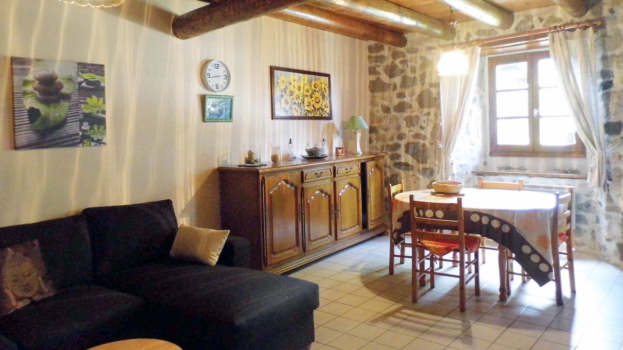 Photo of Livingroom in Saint-Julien-d'Ance