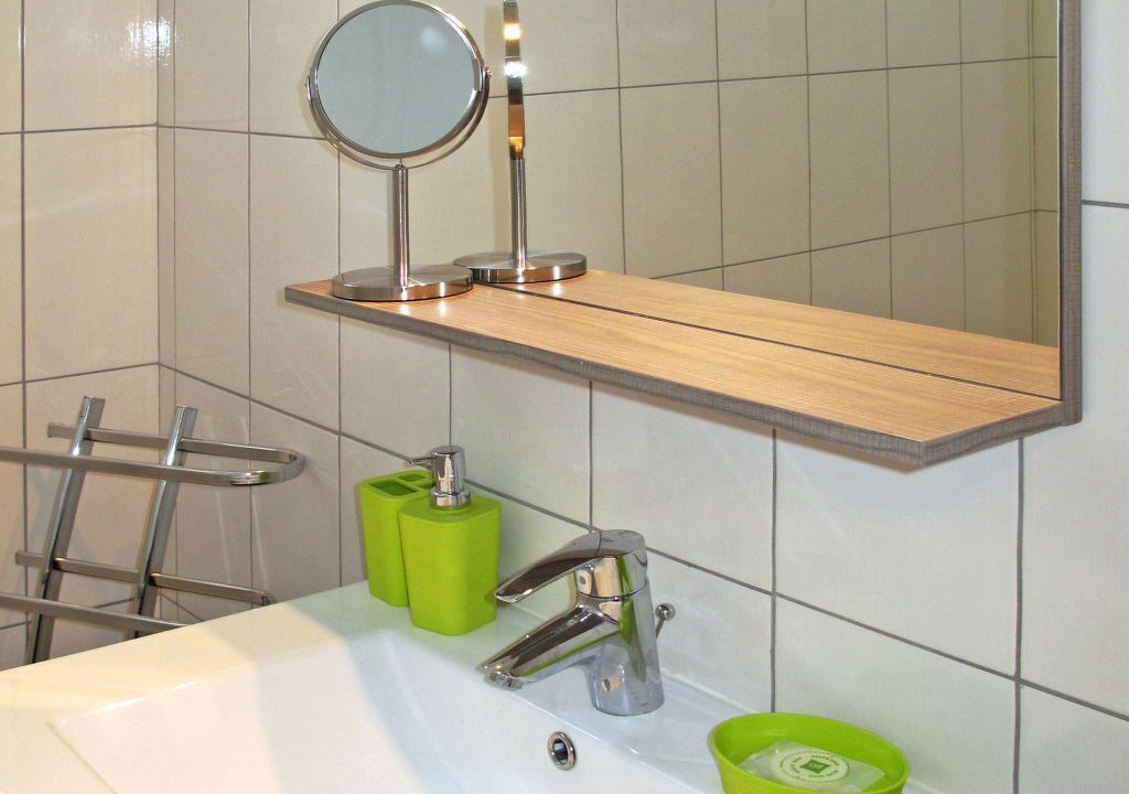 Photo of Bathroom in Altillac