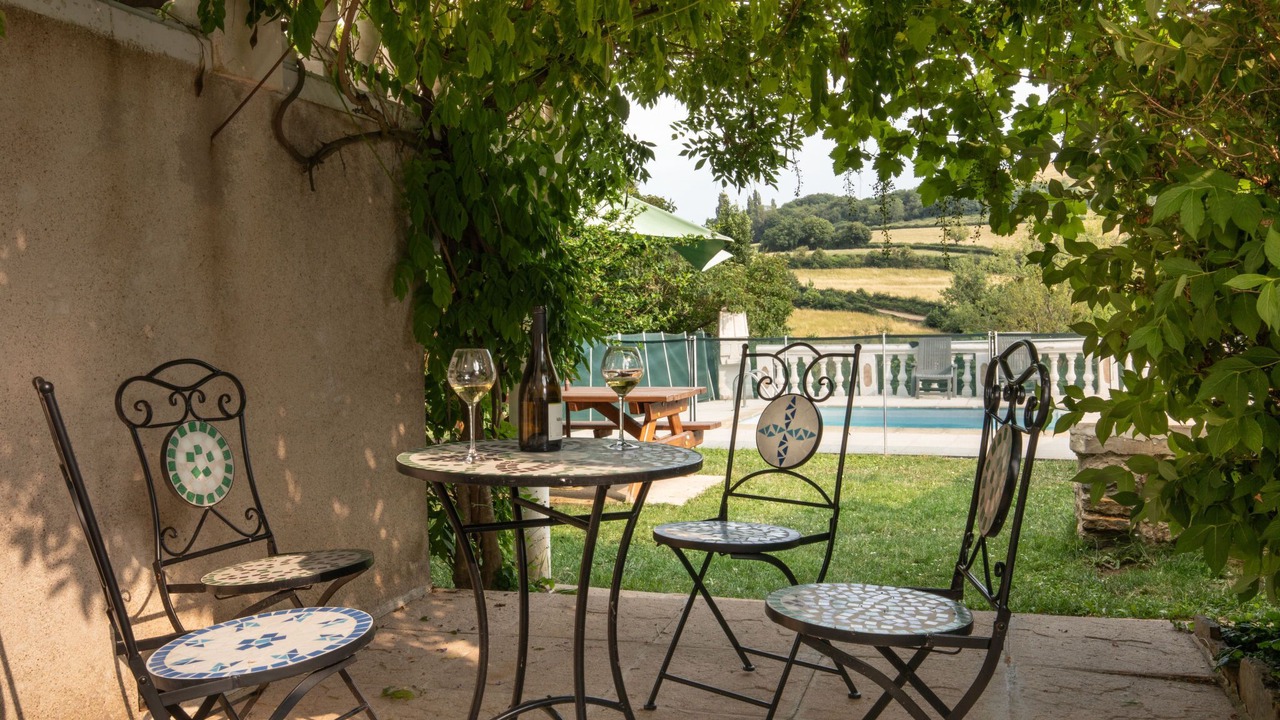 Photo of Outdoor in Epertully