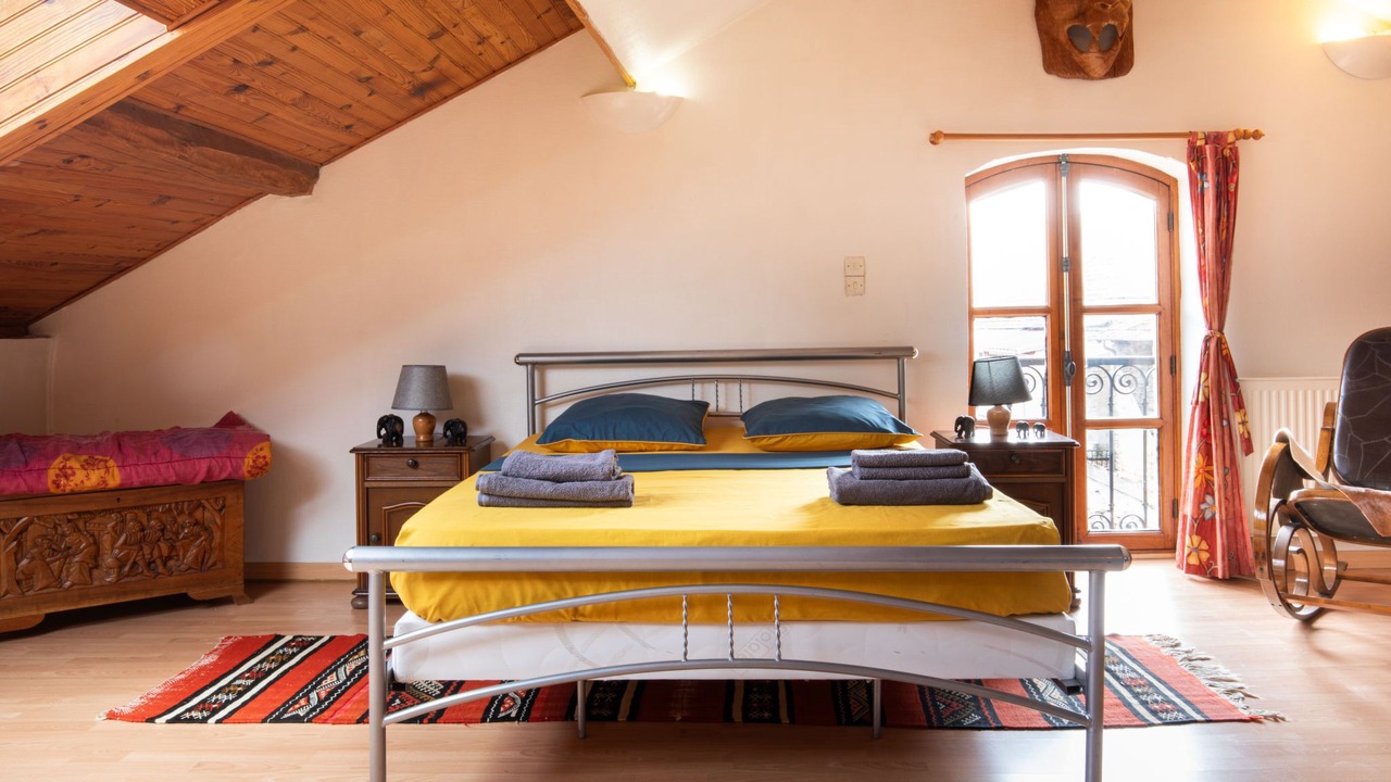 Photo of Others in Epertully