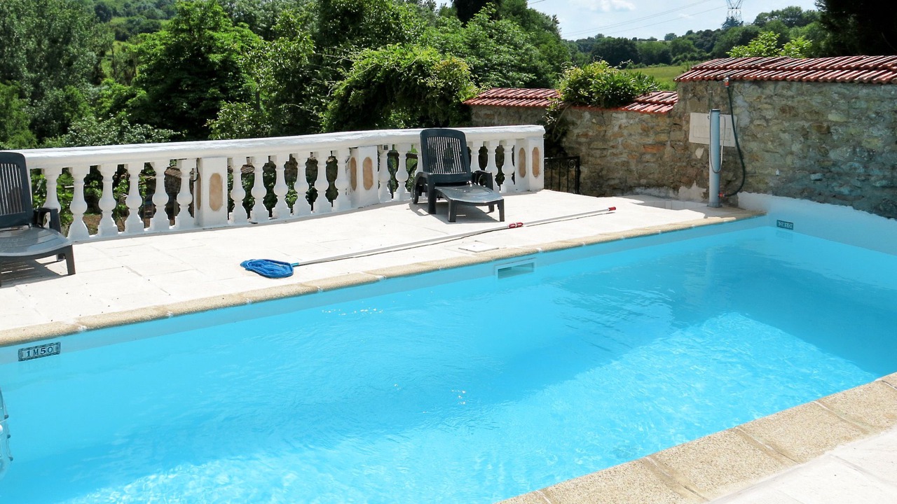 Photo of Outdoor in Epertully