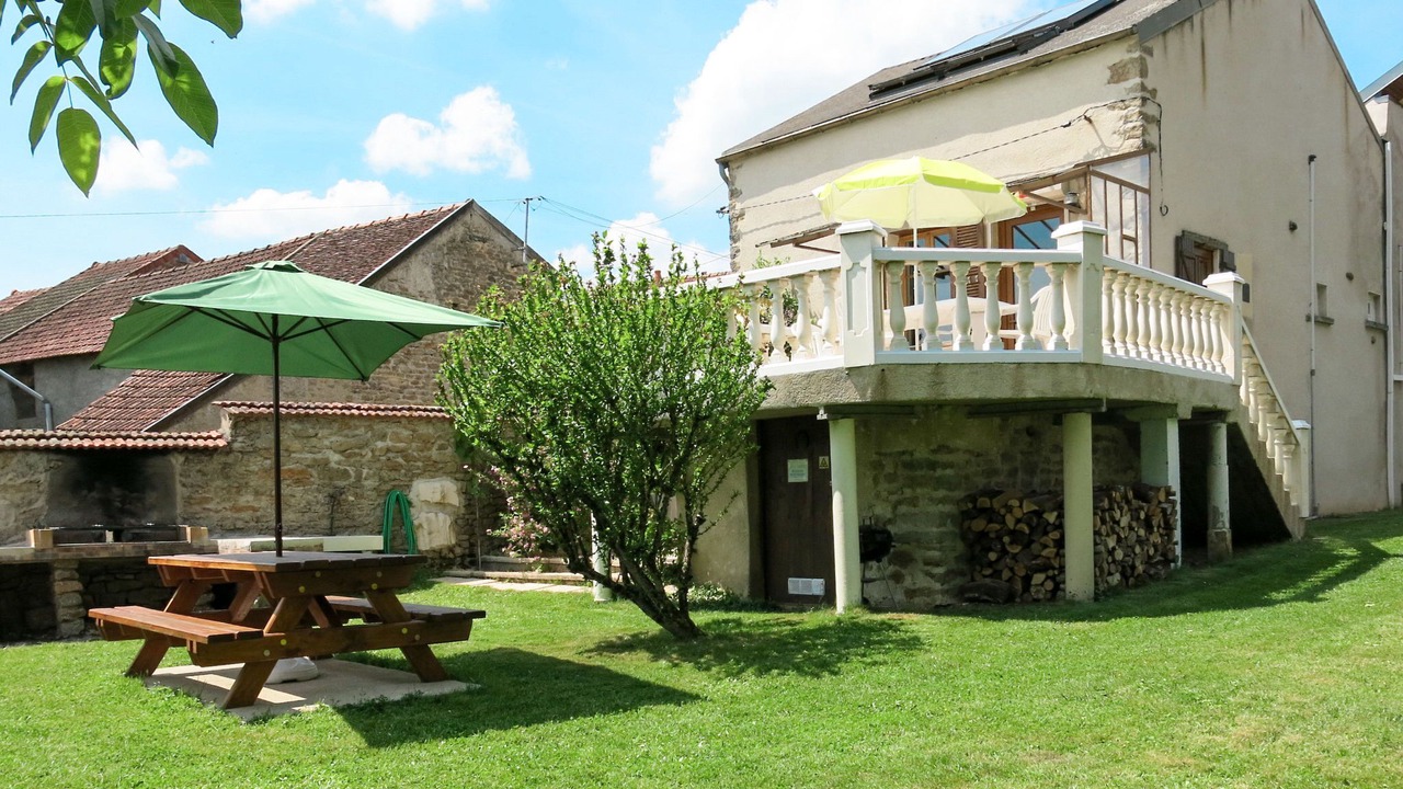 Photo of Others in Epertully