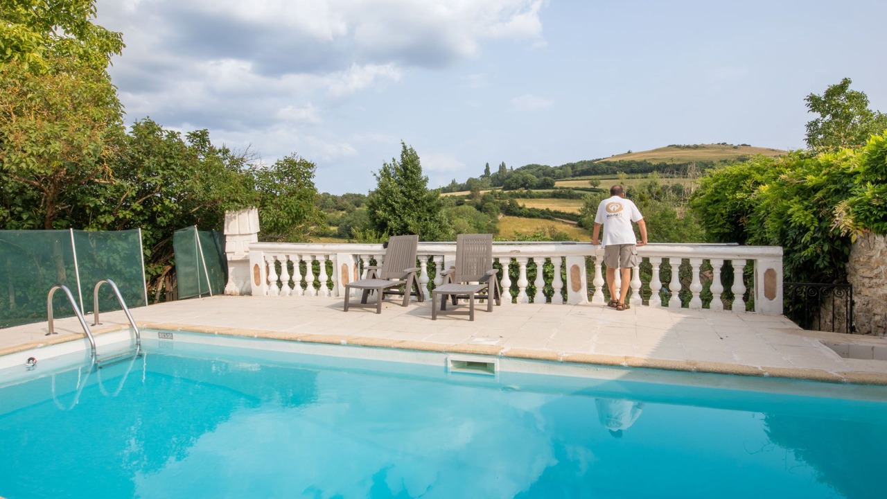 Photo of Others in Epertully