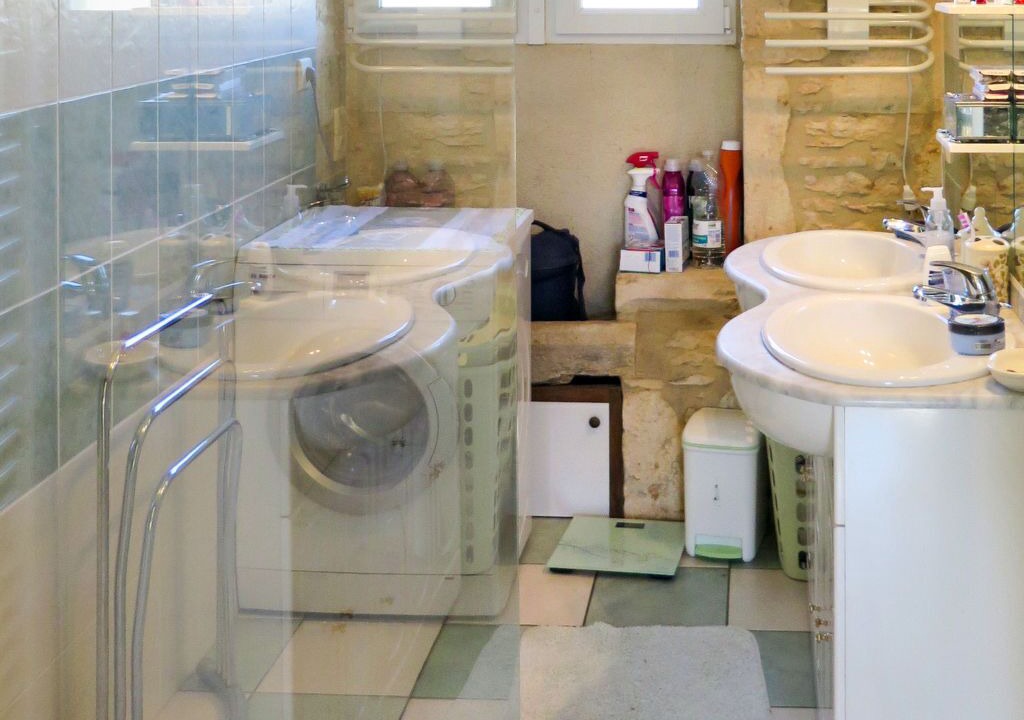 Photo of Bathroom in Montcabrier