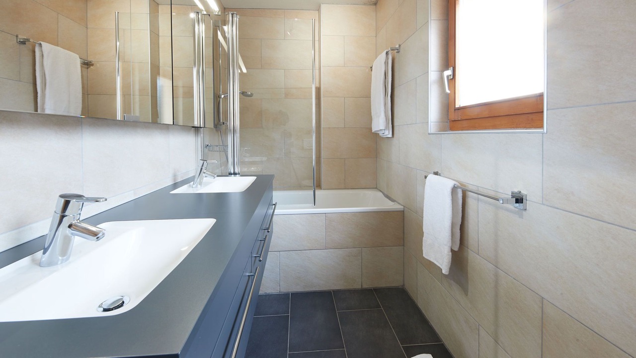 Photo of Bathroom in Vex