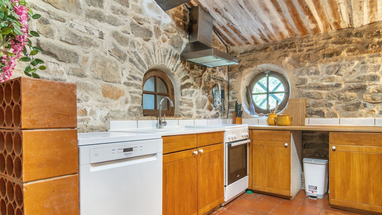 Photo of Bedroom in Flassans-sur-Issole