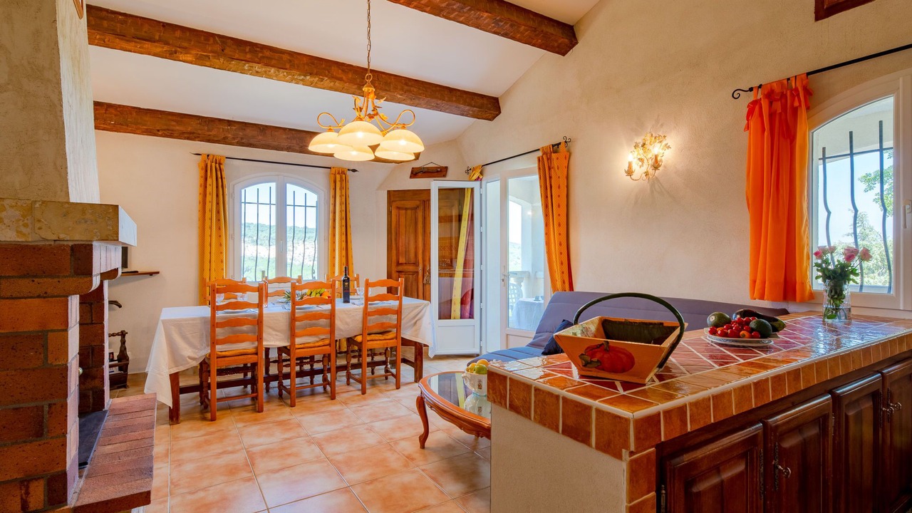 Photo of Bedroom in Bauduen