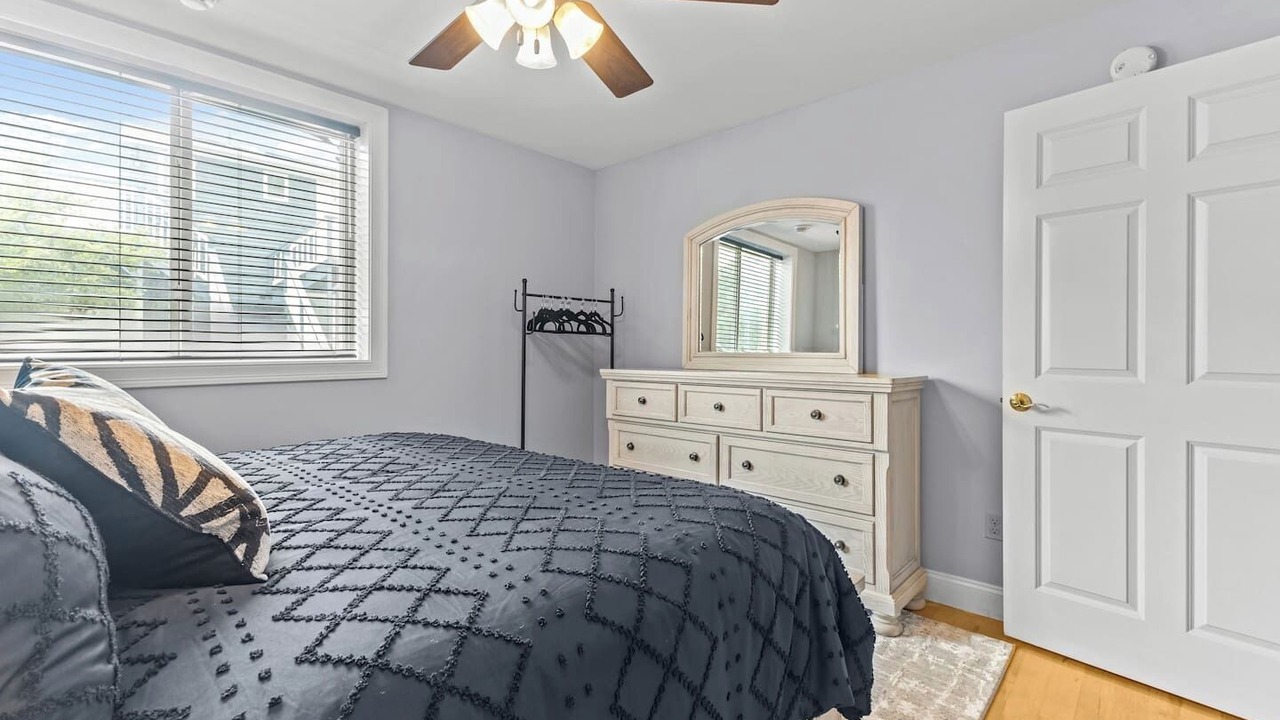 Photo of Bedroom in Old North End