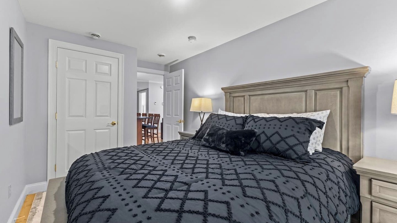 Photo of Bedroom in Old North End