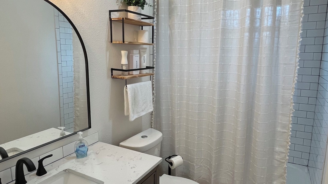 Photo of Bathroom in Izoro