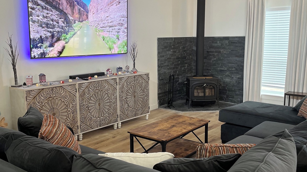Photo of Livingroom in Izoro