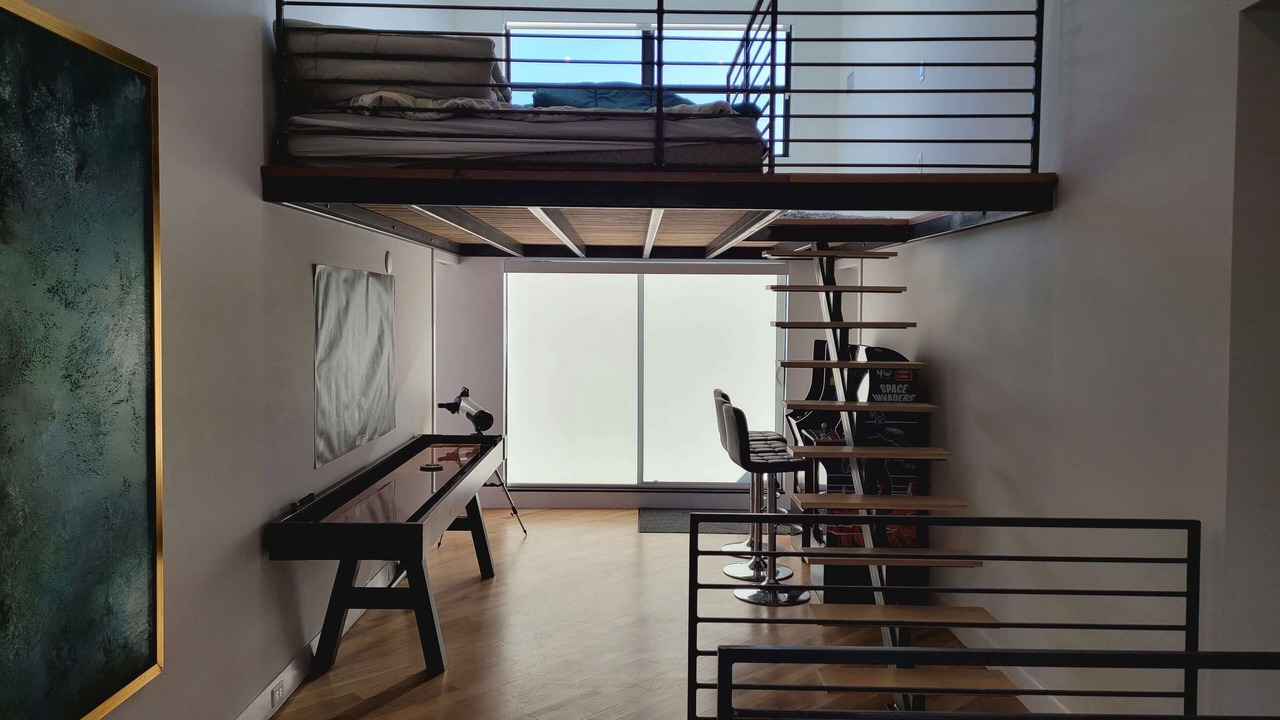 Photo of Bedroom in Clear Lake