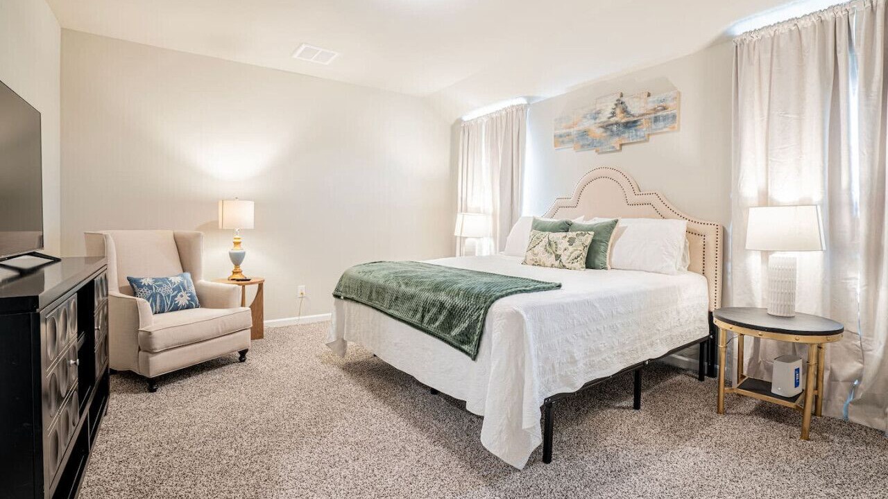 Photo of Bedroom in Broussard