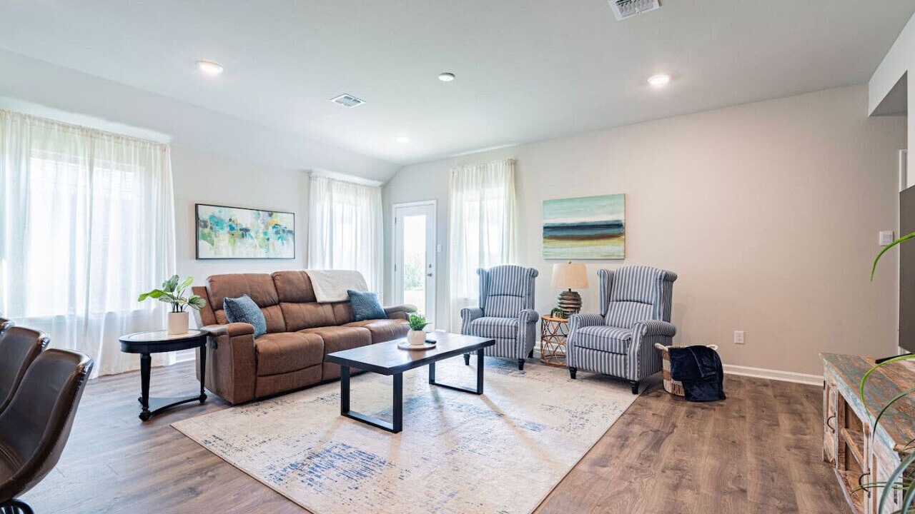 Photo of Livingroom in Broussard
